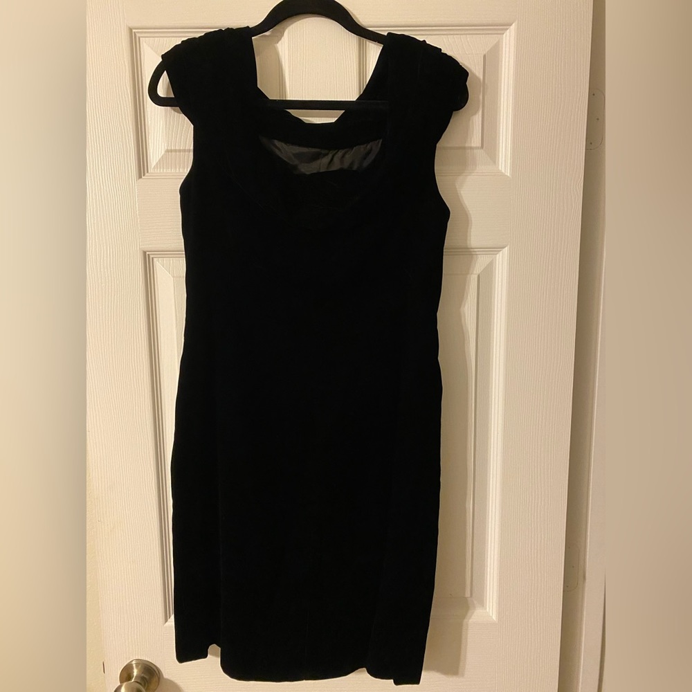 Cathy Hardwick Velvet Black Cocktail Dress